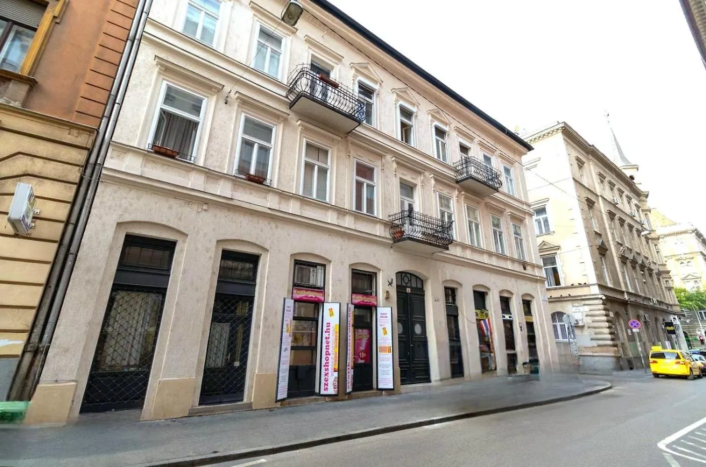 7Th Heaven Suite Budapest Lägenhet
